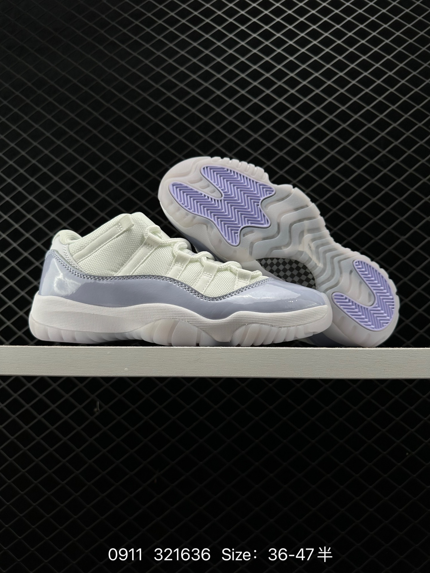 Nike Air Jordan 11 Retro Low”Concord“